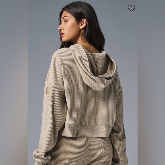 Alo Yoga NWT Muse Hoodie Ribbed in Gravel Heather Size S - Picture 2 of 10